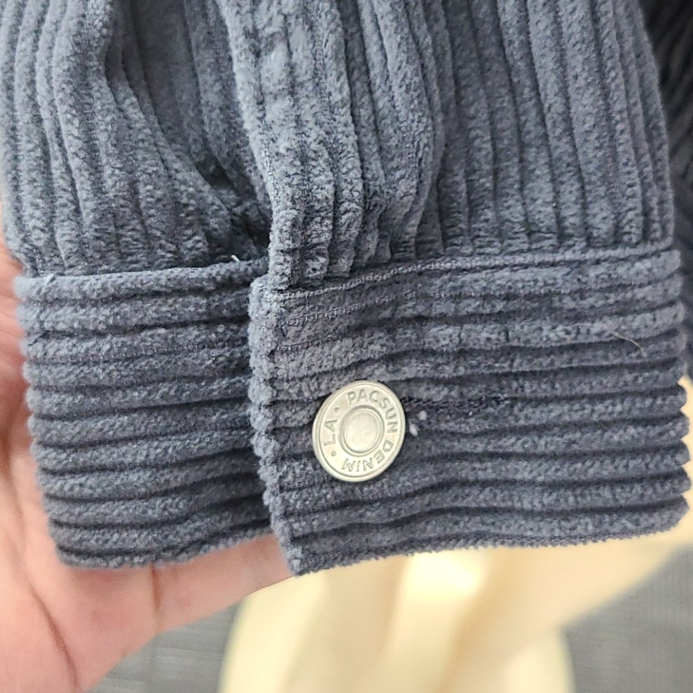 Jacket - Picture 5 of 7